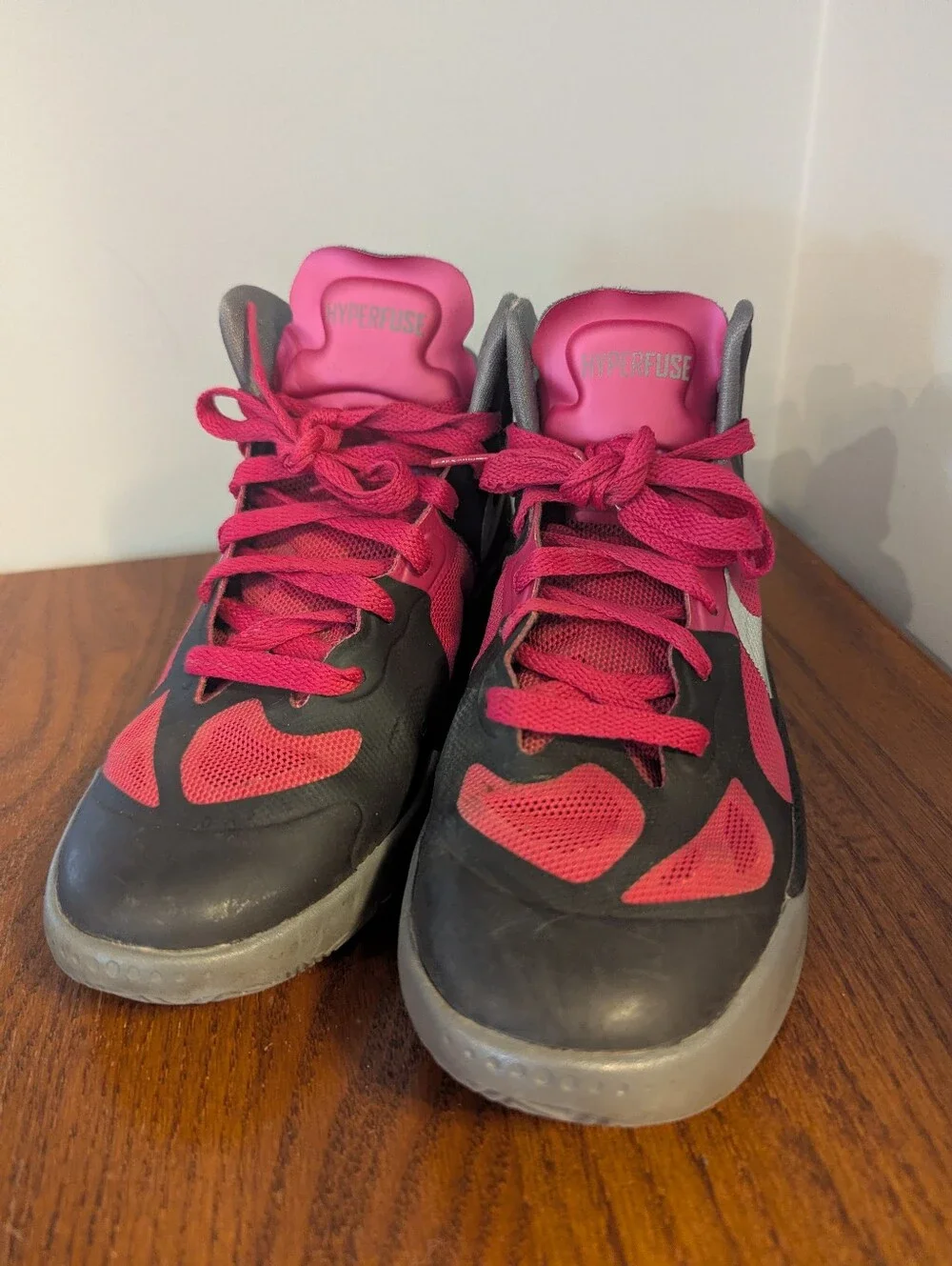 Girls Nike Zoom Hyperfuse Basketball/Fashion Sneaker Size 4 Youth Pink & Gray - Picture 3 of 12
